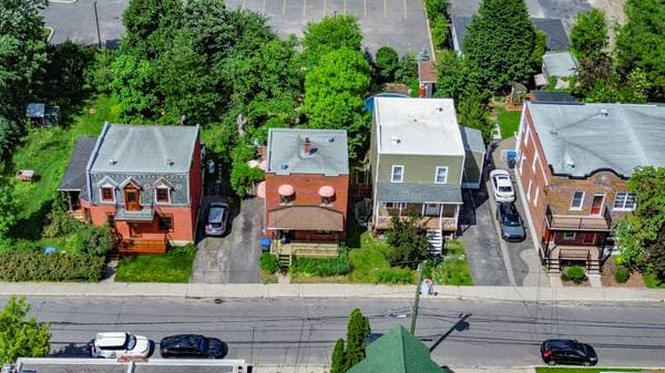 605 Rue Grant, Longueuil (le Vieux-Longueuil) — photo 23