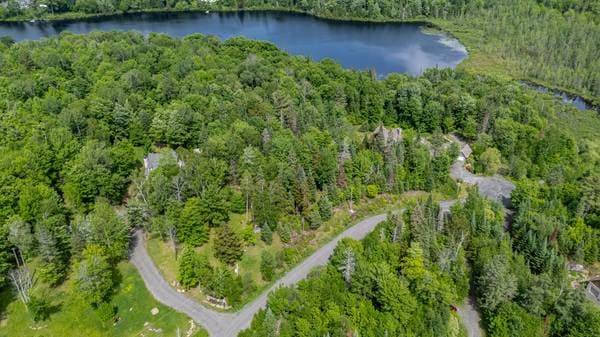 Ch. du Barrage, Saint-Sauveur — photo 8