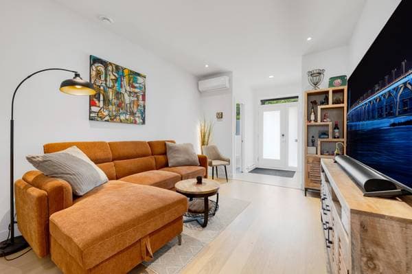 1132 Rue St-Alexandre, Longueuil (le Vieux-Longueuil) — photo 2