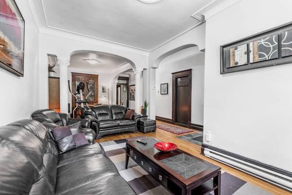 4564 -4570 Rue Ste-Catherine E., Montréal (Mercier/Hochelaga-Maisonneuve) — photo 23