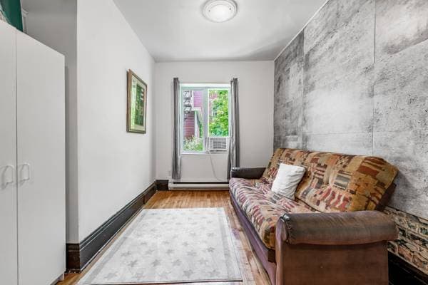 4564 -4570 Rue Ste-Catherine E., Montréal (Mercier/Hochelaga-Maisonneuve) — photo 36