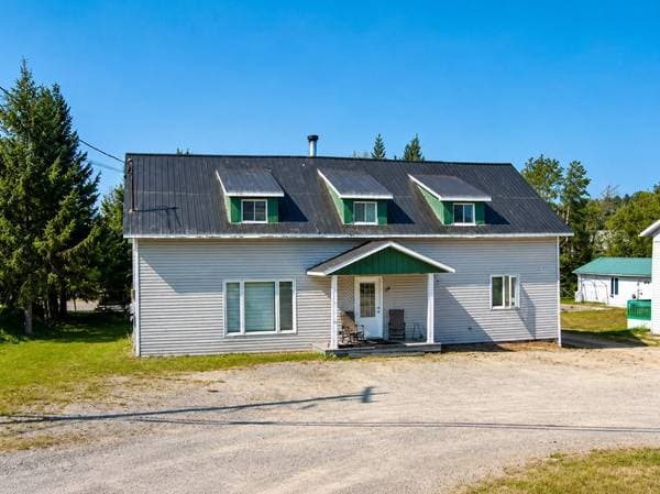 89 Rue Principale (Lac-des-Aigles), Lac-des-Aigles — photo 1