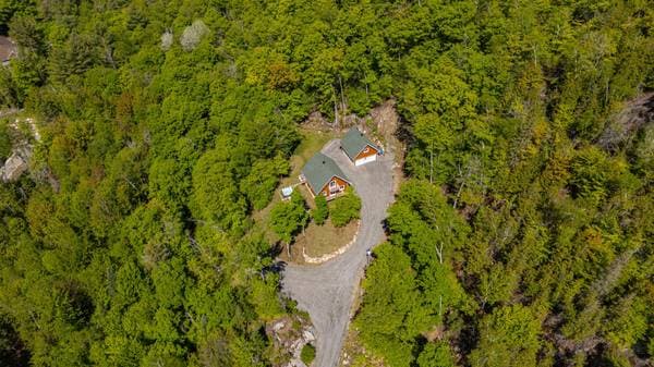 house — 570 Ch. de Mont-Rolland, Saint-Hippolyte