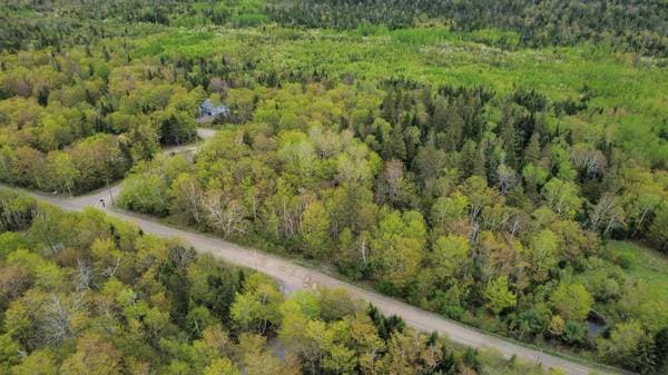 Ch. de l'Ours, Notre-Dame-des-Bois — photo 7