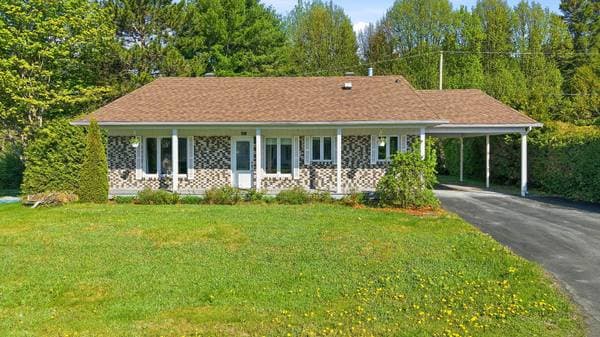 905 158e Rue, Saint-Georges — photo 1
