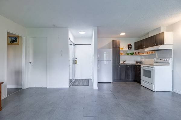 50 Av. de Balmoral #101, La Prairie — photo 9