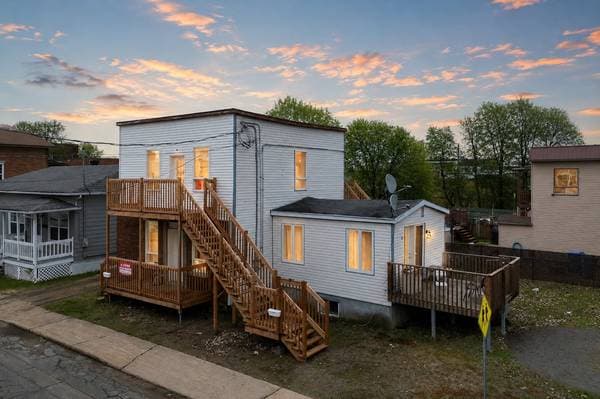 plex — 2532 -2534 Av. St-Prosper, Shawinigan