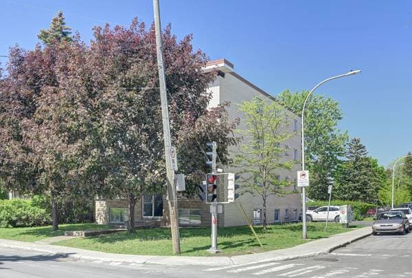 854 Av. Victoria, Saint-Lambert — photo 8