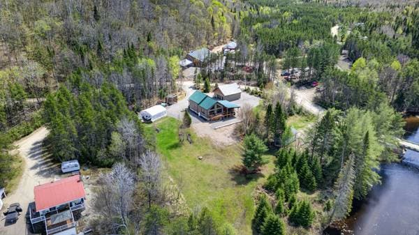 255 Ch. des Mélèzes, Lac-aux-Sables — photo 66