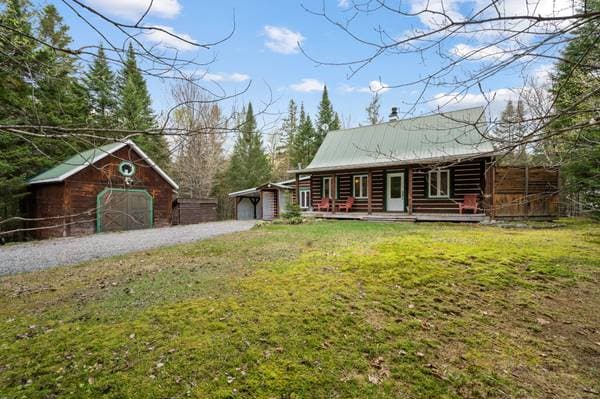 2034 Ch. du Lac-des-Trois-Frères, Saint-Adolphe-D'Howard — photo 2