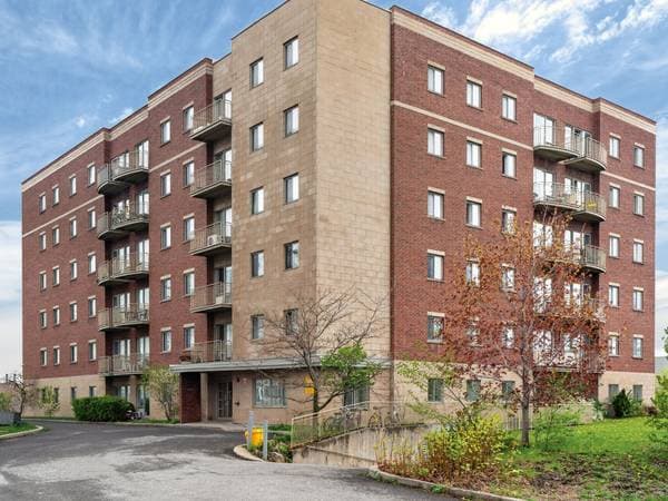 445 Av. Ste-Croix #609, Montréal (Saint-Laurent) — photo 1