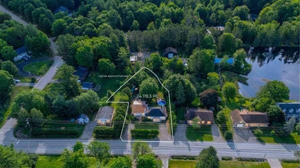 triplex — 466 Mtée des Érables, Cantley