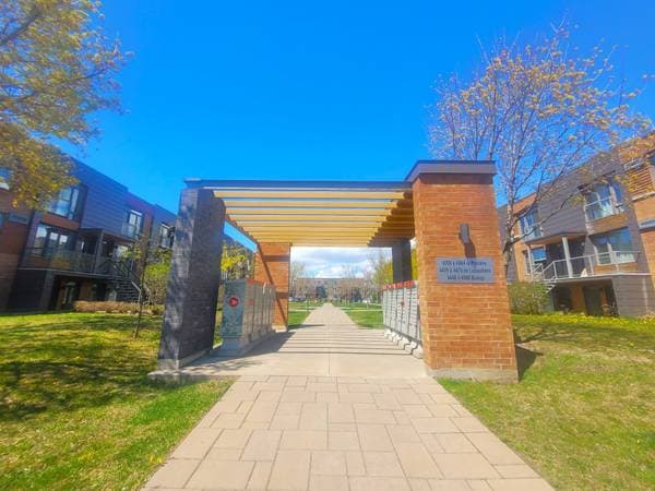 4234 Rue La Perrière, Longueuil (Saint-Hubert) — photo 32