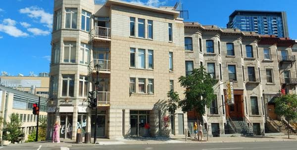 256 Rue Sherbrooke O. #2, Montréal (Ville-Marie) — photo 1