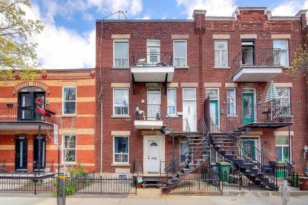 plex — 6927 -6931 Rue Hutchison, Montréal (Villeray/Saint-Michel/Parc-Extension)