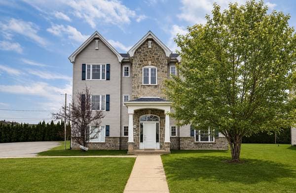 7202 Rue Guérin #102, Terrebonne (la Plaine) — photo 1