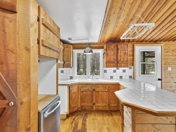 9 Ch. Lily-Butters, Eastman — photo 13