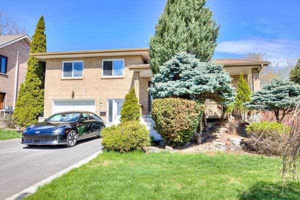 house — 245 Av. Braebrook, Pointe-Claire