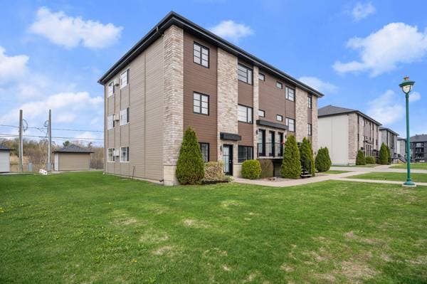 164 Rue du Grenoble, Lachute — photo 2