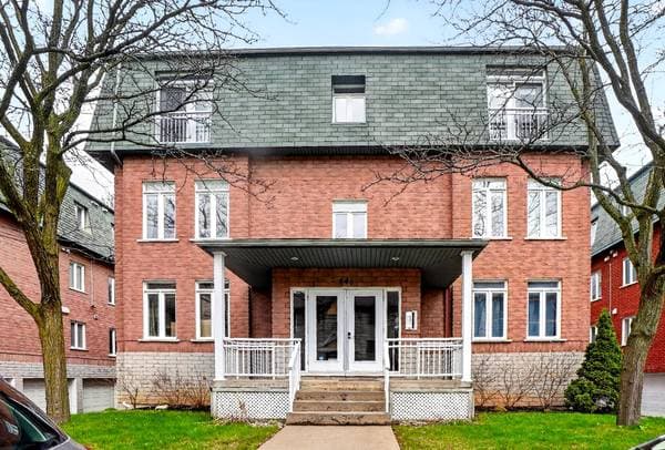 545 Rue St-Thomas (Longueuil) #302, Longueuil (le Vieux-Longueuil) — photo 2