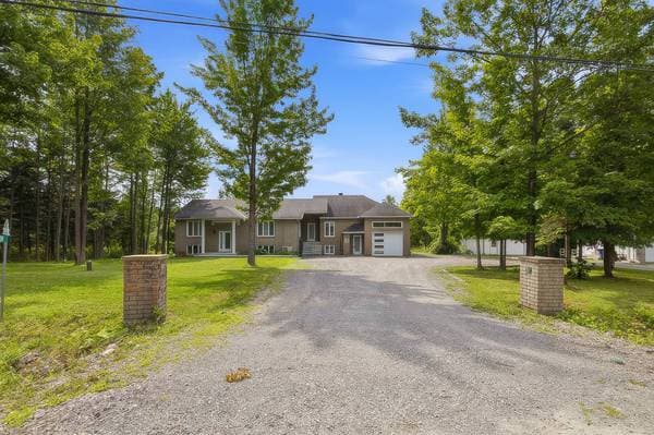house — 31 Rue de Masson, Cantley