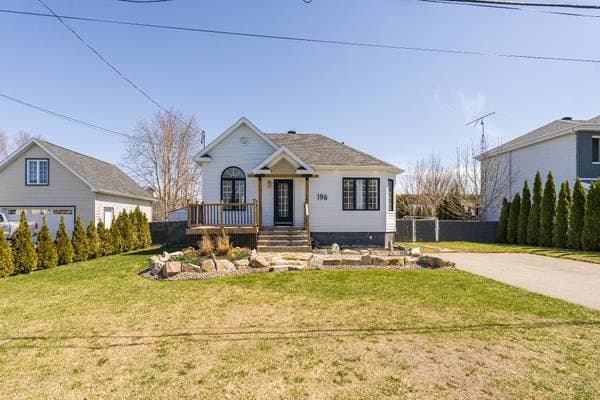 196 16e Avenue, Saint-Zotique — photo 2