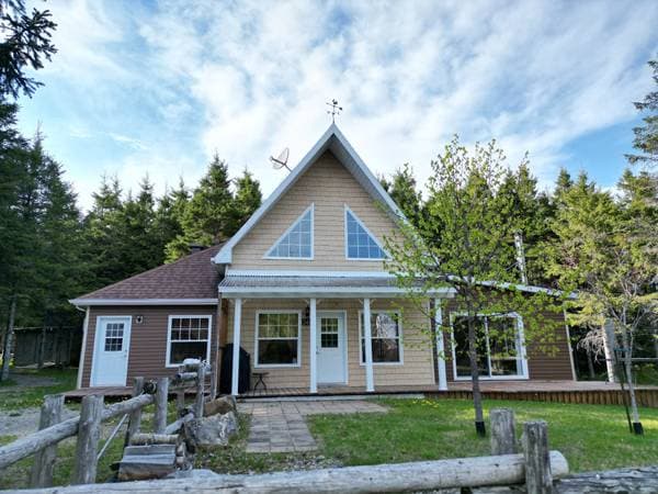 348 Route St-Louis, Carleton-sur-Mer — photo 1