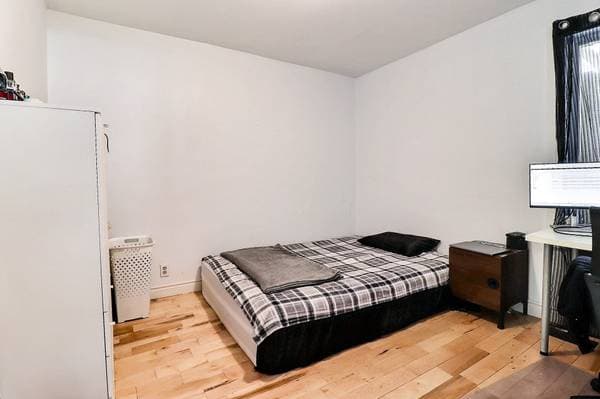 30 -30B Av. Laval, Laval (Laval-des-Rapides) — photo 9