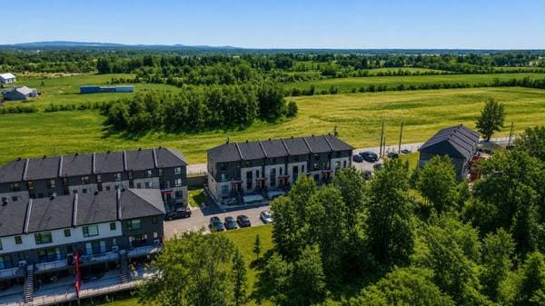 9255 Boul. de la Grande-Allée #202, Mirabel — photo 24