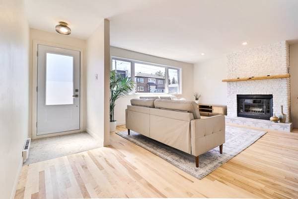 261 -261B 19e Avenue, Deux-Montagnes — photo 4