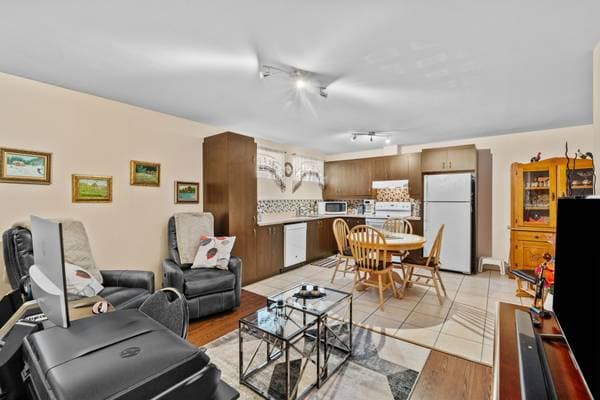 1602 Rue Ariane, Sainte-Julienne — photo 25