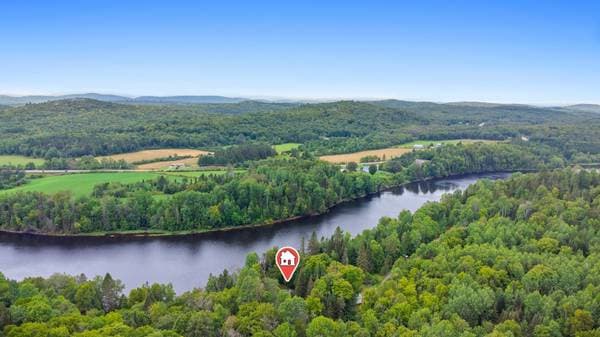 18 Ch. de la Rivière, Lac-du-Cerf — photo 2