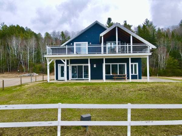 400 Ch. du Lac-Taureau, Saint-Michel-des-Saints — photo 1