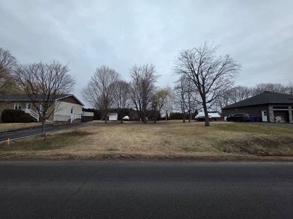 land — Rue Johanne, Terrebonne (Terrebonne)