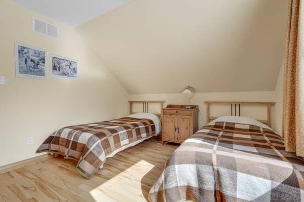 48 Ch. du Vison, Val-des-Monts — photo 86