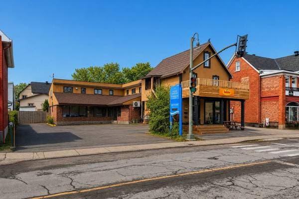 commercial — 129 Boul. St-Joseph, Gatineau (Hull)