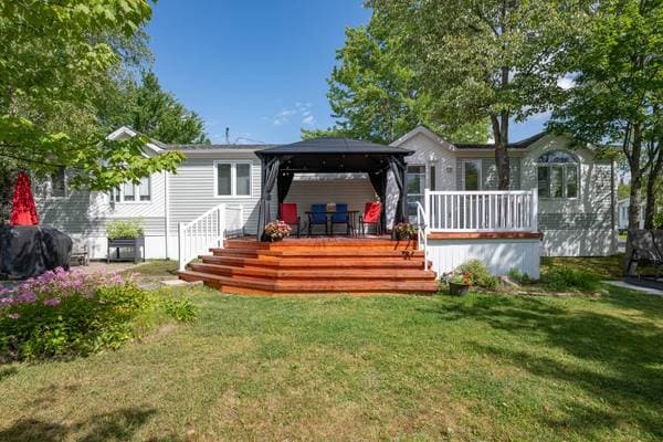 19 Rue du Domaine #31, Magog — photo 1