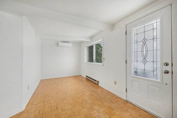 8160 Boul. des Mille-Îles, Laval (Saint-François) — photo 9