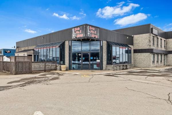 1299 Av. de la Gare, Mascouche — photo 31