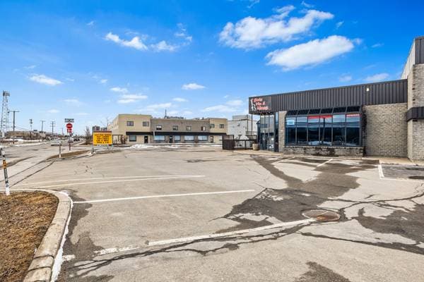 1299 Av. de la Gare, Mascouche — photo 32