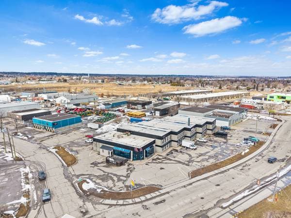 1299 Av. de la Gare, Mascouche — photo 34