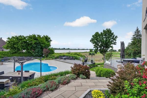 475 Route Marie-Victorin, Verchères — photo 40