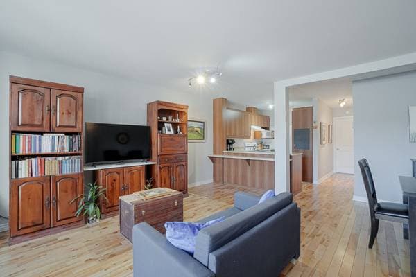 7020 27e Avenue, Montréal (Saint-Léonard) — photo 2