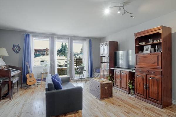 7020 27e Avenue, Montréal (Saint-Léonard) — photo 4