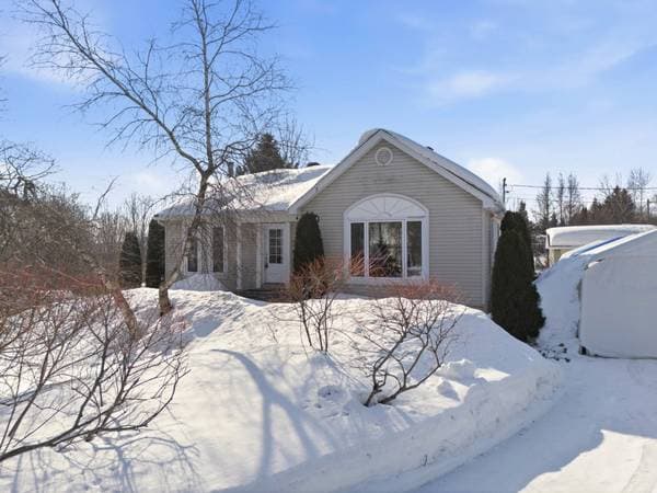 35 Rue de l'Intimité, Eastman — photo 1