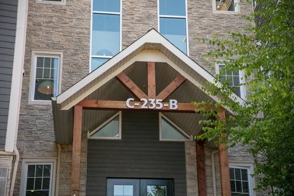 235 Rue du Cercle-des-Cantons #323, Bromont — photo 2