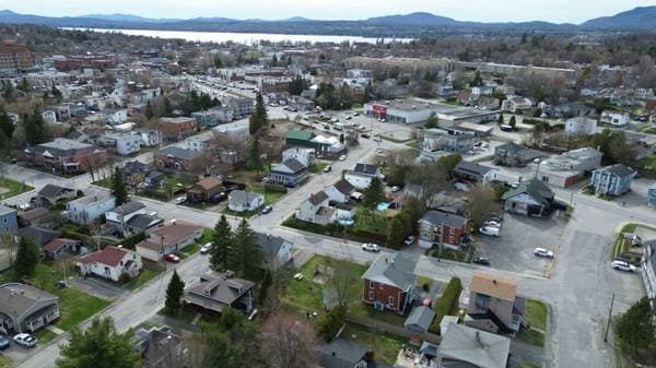 Rue Hall, Magog — photo 4
