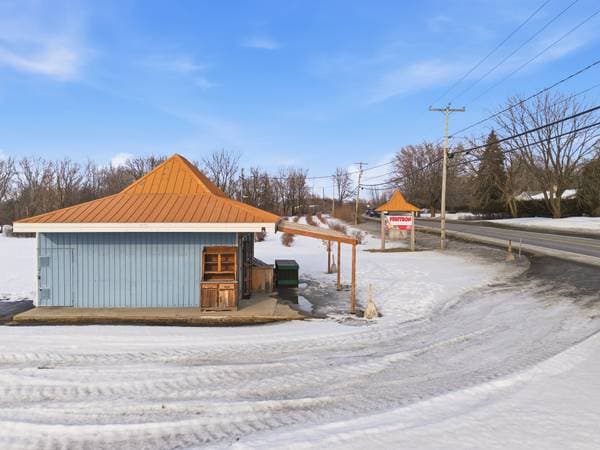 commercial — 359 Route 139, Roxton Pond