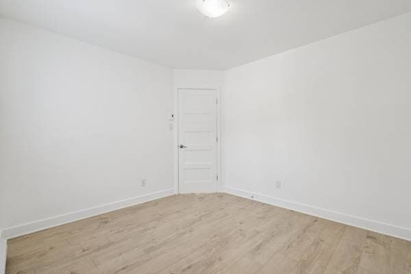 696 Rue des Hirondelles, Saint-Hippolyte — photo 5