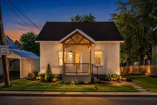 585 Rue St-Joseph, Farnham — photo 1